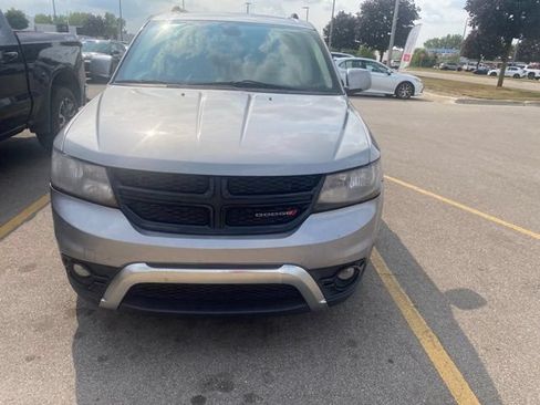 Used 2020 Dodge Journey Crossroad FWD image 2