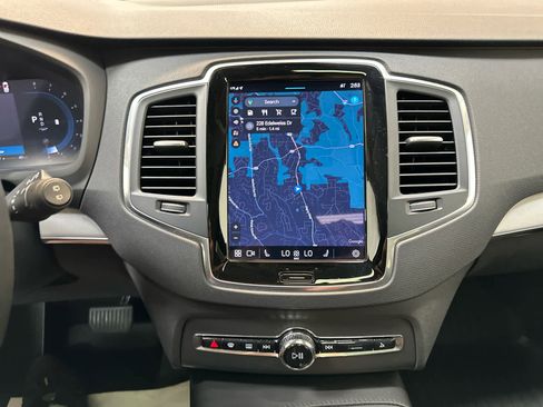 Used 2023 Volvo XC90 B5 Core w/ Protection Package image 6