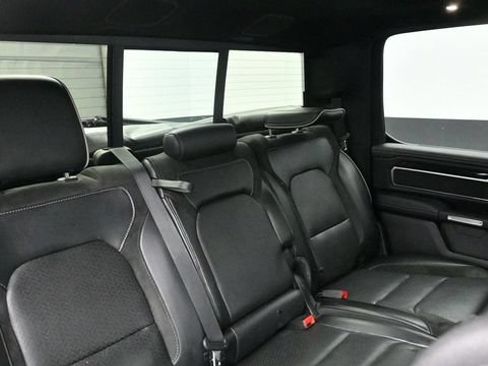 Used 2019 RAM 1500 Laramie AWD/4WD image 13