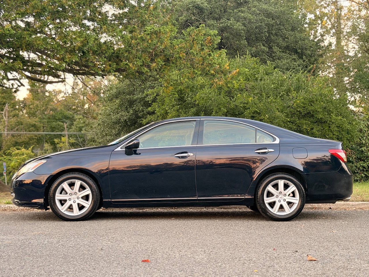 Used 2008 Lexus ES 350 w/ Premium Pkg FWD image 2