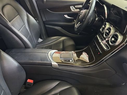 Used 2020 Mercedes-Benz GLC 300 4MATIC image 19