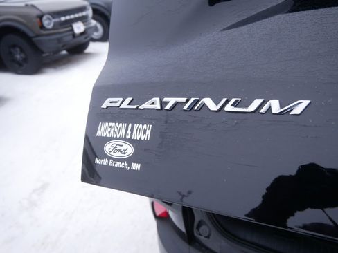 Certified 2024 Ford Escape Platinum image 8