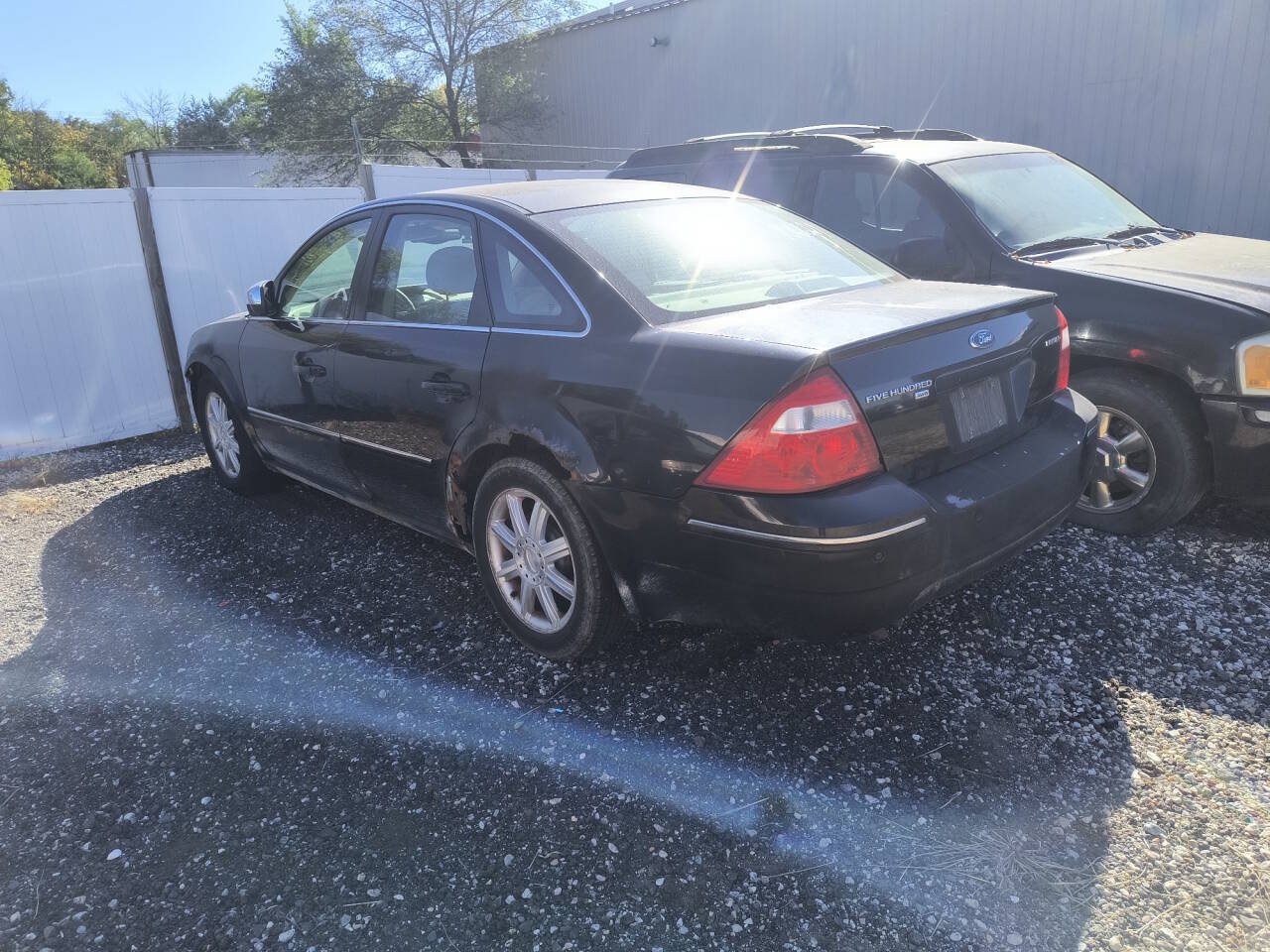 Used 2005 Ford Five Hundred Limited AWD/4WD image 3