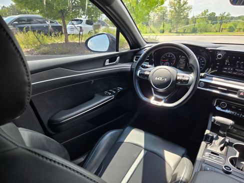 Used 2022 Kia K5 GT-Line image 9