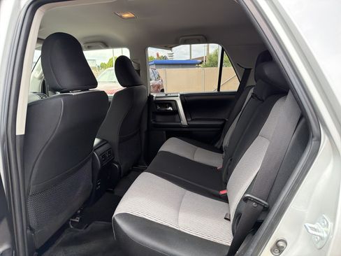Used 2016 Toyota 4Runner SR5 AWD/4WD image 11
