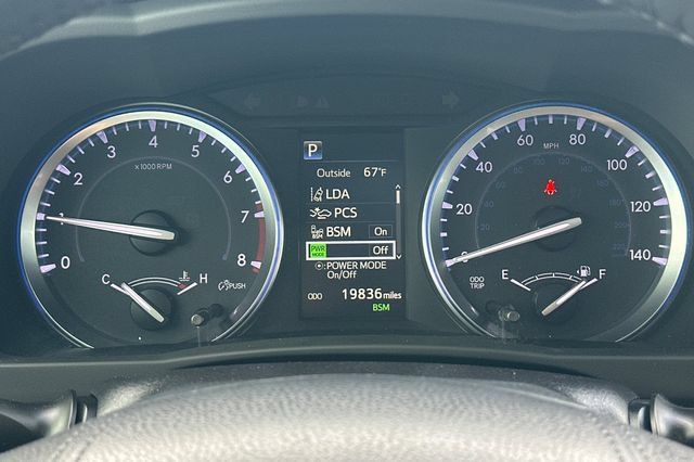 Certified 2019 Toyota Highlander XLE FWD image 31