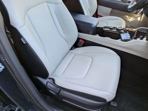Certified 2023 Kia Sportage EX AWD/4WD image 25