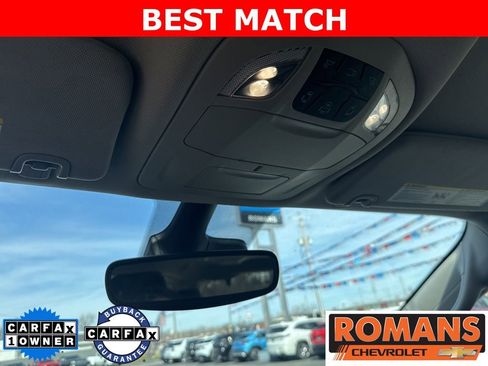 Used 2024 Chrysler Pacifica Touring-L image 19