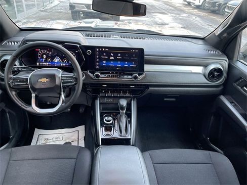 Used 2024 Chevrolet Colorado LT w/ LT Convenience Package image 19