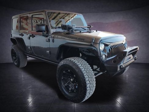 Used 2017 Jeep Wrangler Unlimited Sport AWD/4WD image 7