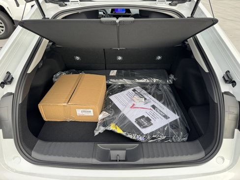 New 2026 Toyota Prius Plug-In Hybrid image 9