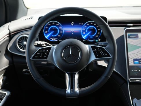 New 2025 Mercedes-Benz EQE 350+ 4MATIC SUV image 22