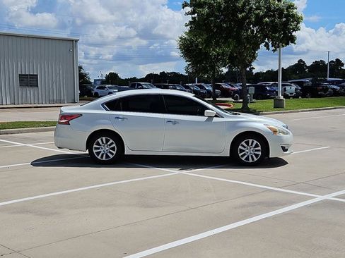 Used 2014 Nissan Altima 2.5 S FWD image 4