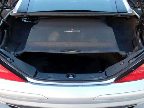 Used 2005 Mercedes-Benz SL 500 image 21