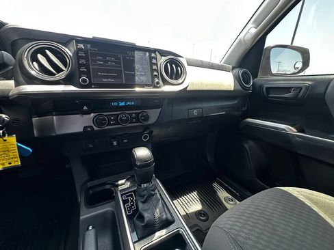 Used 2021 Toyota Tacoma SR5 RWD image 12