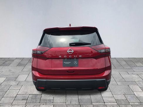 Used 2025 Nissan Rogue SV FWD image 6