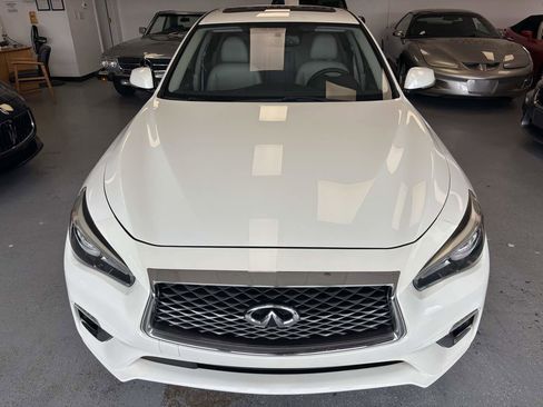 Used 2019 INFINITI Q50 Luxe w/ Essential Package (3.0T Luxe) RWD image 2