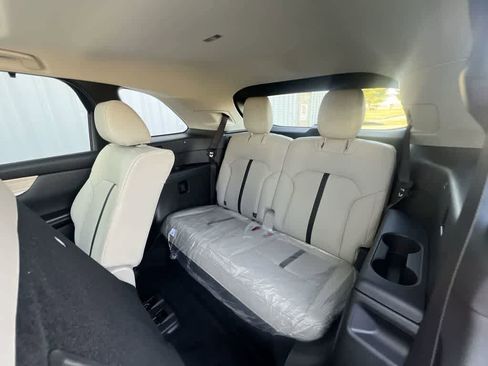 Certified 2025 MAZDA CX-90 Plug-In Hybrid w/Premium Sport image 21