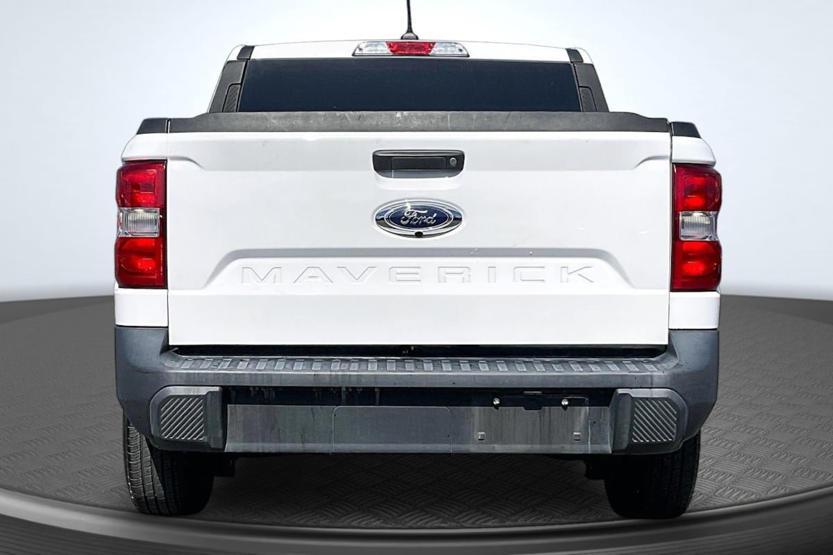 Used 2022 Ford Maverick XL FWD image 4