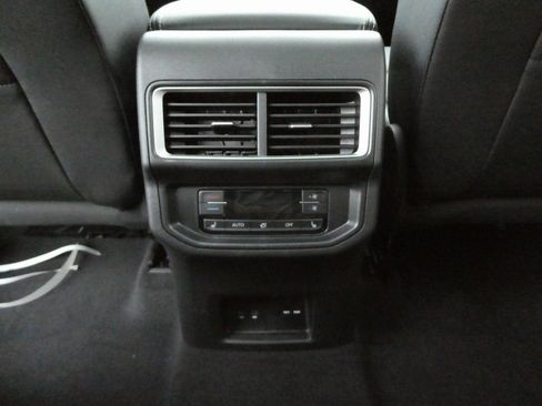 New 2026 Volkswagen Atlas SEL image 42