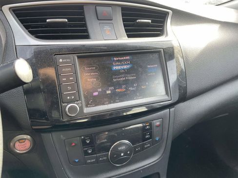 Used 2019 Nissan Sentra SV image 38