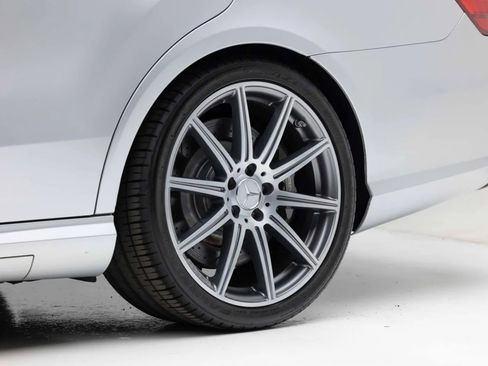 Used 2012 Mercedes-Benz E 63 AMG Wagon image 33