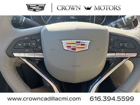 New 2025 Cadillac XT6 Premium Luxury image 14