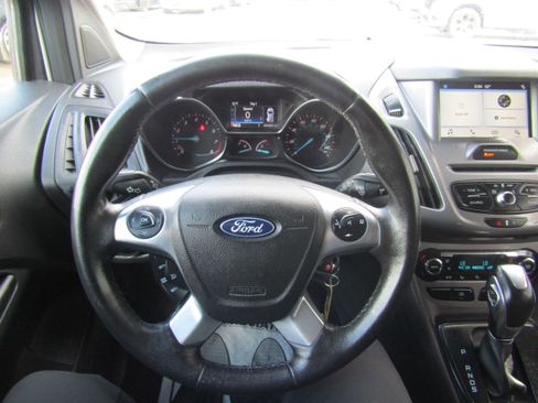 Used 2018 Ford Transit Connect XLT image 14