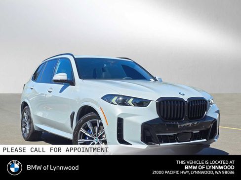 Used 2026 BMW X5 xDrive40i w/ M Sport Package AWD/4WD image 1