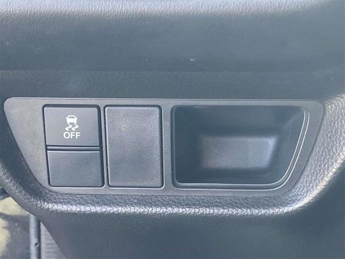 Used 2023 Honda HR-V LX image 16