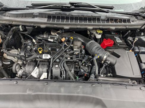 Used 2023 Ford Edge SEL image 33