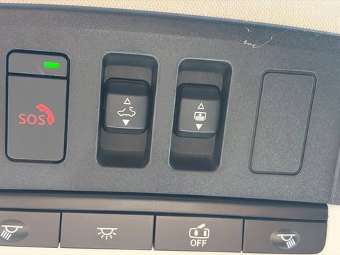 Used 2024 Nissan Pathfinder Platinum AWD/4WD image 38