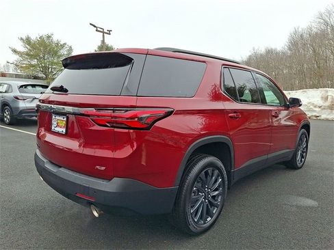 Used 2023 Chevrolet Traverse RS image 12