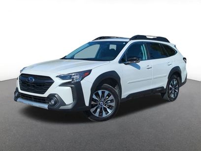 Used 2023 Subaru Outback Limited w/ Tech Package 2