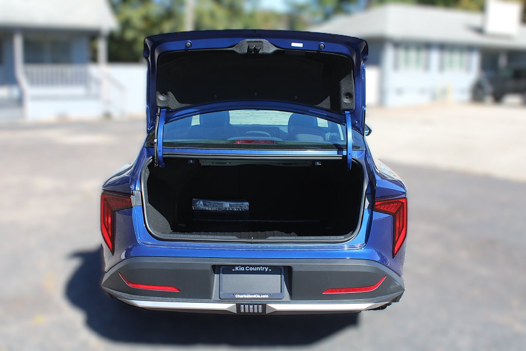 New 2026 Kia K4 FWD image 9