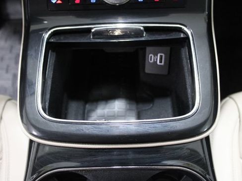 Used 2022 Lincoln Nautilus Reserve AWD/4WD image 37
