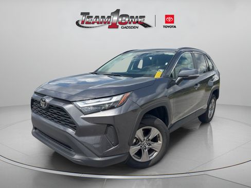 Used 2024 Toyota RAV4 XLE FWD image 4