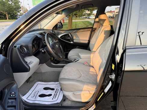 Used 2011 Toyota RAV4 2WD w/ Base L4 Extra Value Pkg image 9