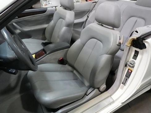 Used 2002 Mercedes-Benz CLK 320 Cabriolet w/ K4 Opt Pkg image 18