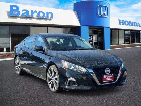Used 2022 Nissan Altima 2.5 SR image 1