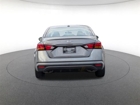 Used 2025 Nissan Altima 2.5 S image 6