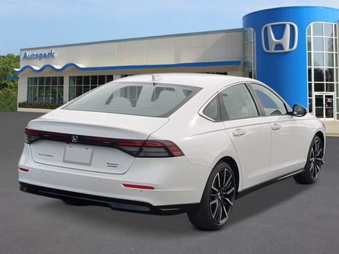 New 2026 Honda Accord Touring image 5