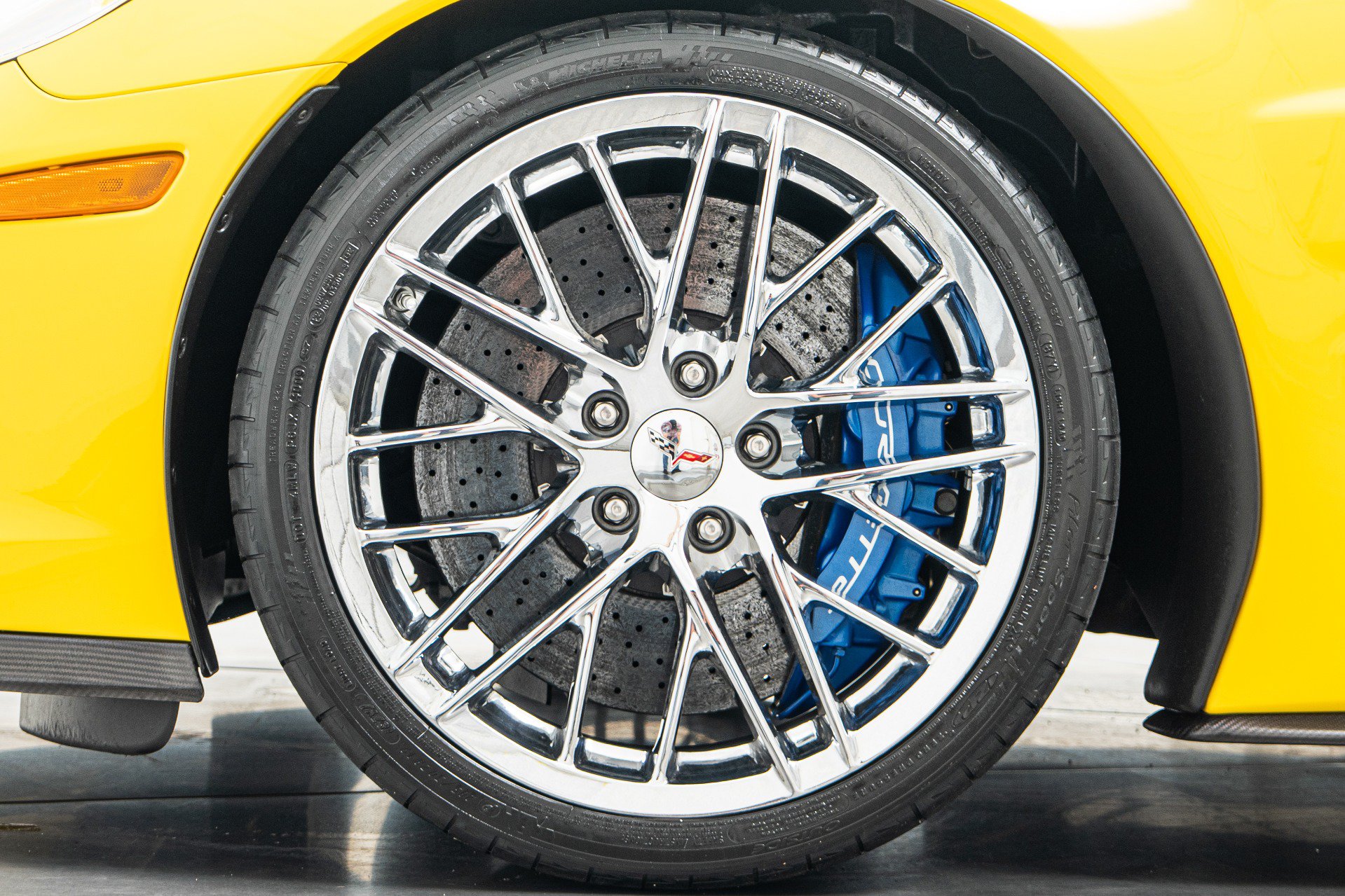 Used 2010 Chevrolet Corvette ZR1 w/ Preferred Equipment Group RWD image 10