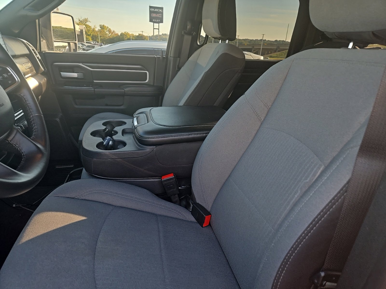 Used 2024 RAM 2500 Big Horn w/ Level 2 Equipment Group AWD/4WD image 10