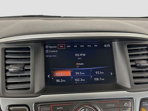 Used 2019 Nissan Pathfinder SL AWD/4WD image 19