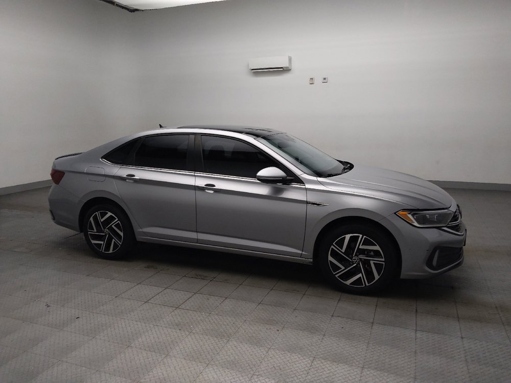 Used 2023 Volkswagen Jetta SEL FWD image 11