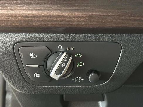 Used 2023 Audi Q5 2.0T Premium image 25