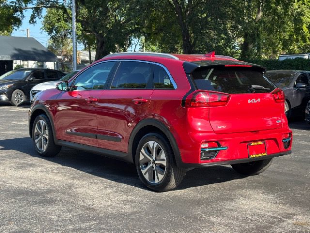 Used 2022 Kia Niro EX FWD image 7