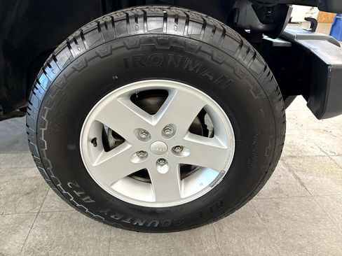 Used 2015 Jeep Wrangler Unlimited Sport w/ Quick Order Package 24S image 51