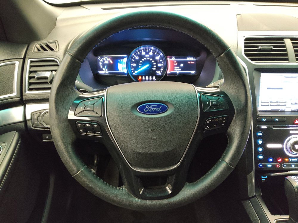 Used 2016 Ford Explorer Limited FWD image 22